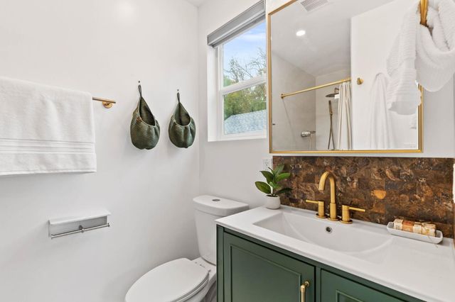 21476 Orange Avenue, Castro Valley, CA 94546