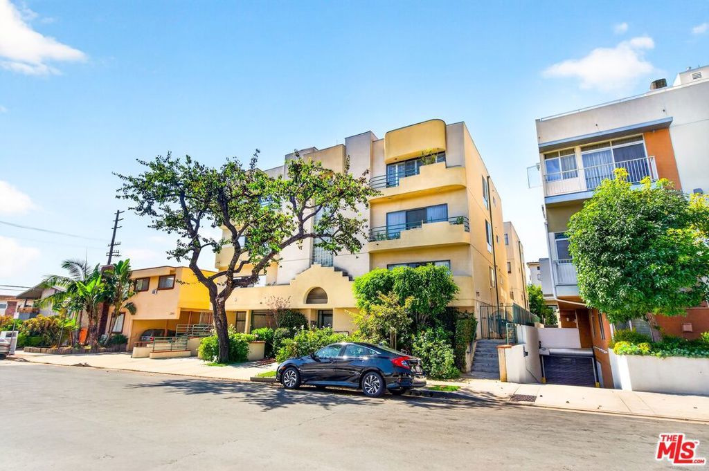 1741 Colby Avenue 203, Los Angeles, CA 90025 — photo 3