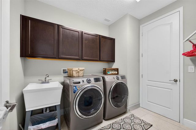 8410 AUBURN RISE COURT, Land O Lakes, FL 34638