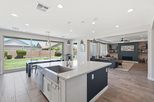 7548 E PAMPA Avenue, Mesa, AZ 85212