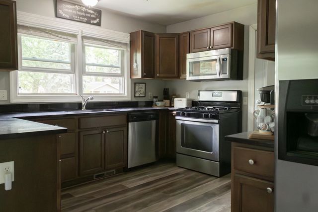 216 Larkspur Avenue, Portage, MI 49002