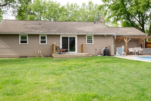 216 Larkspur Avenue, Portage, MI 49002
