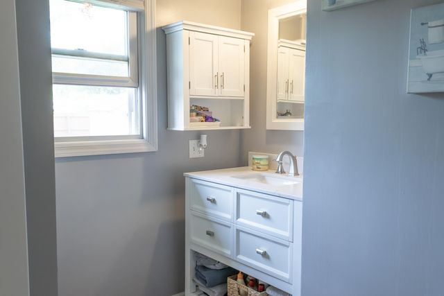 216 Larkspur Avenue, Portage, MI 49002