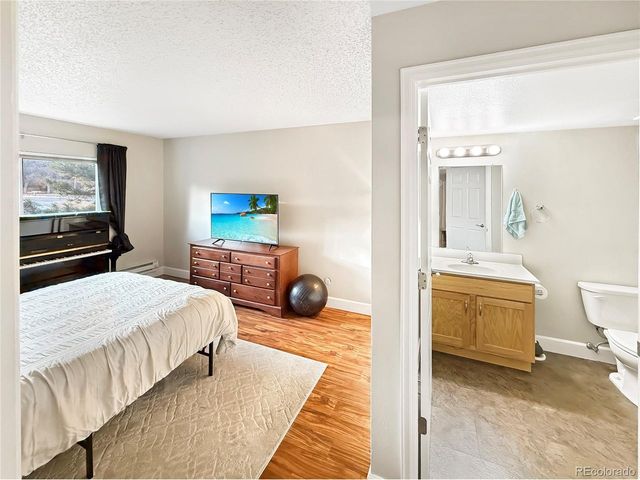 14794 E 2nd Ave 201F, Aurora, CO 80011