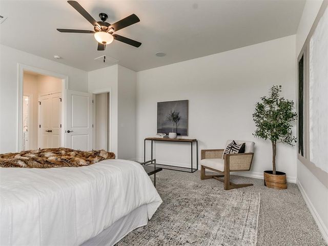 7717 Woods Edge Way, Yukon, OK 73099