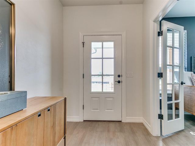 7717 Woods Edge Way, Yukon, OK 73099