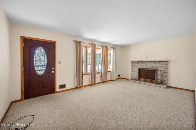 6610 Eclipse Dr, Louisville, KY 40258