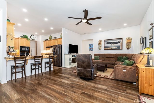 952 Vista Cerro Dr., Paso Robles, CA 93446