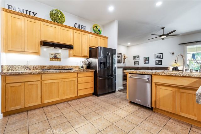 952 Vista Cerro Dr., Paso Robles, CA 93446