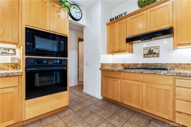 952 Vista Cerro Dr., Paso Robles, CA 93446