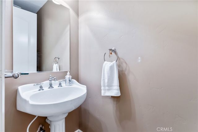 952 Vista Cerro Dr., Paso Robles, CA 93446