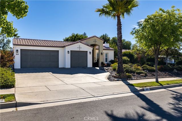 952 Vista Cerro Dr., Paso Robles, CA 93446
