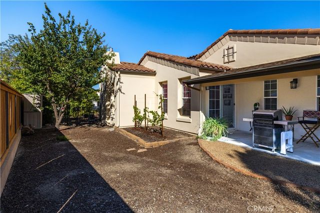952 Vista Cerro Dr., Paso Robles, CA 93446