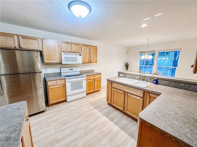 1481 Timber Trail, Hudson, OH 44236