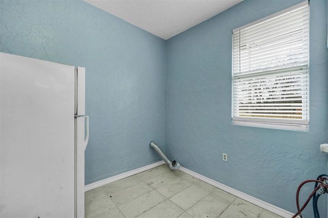 3803 NW Lake Ave, Lawton, OK 73505