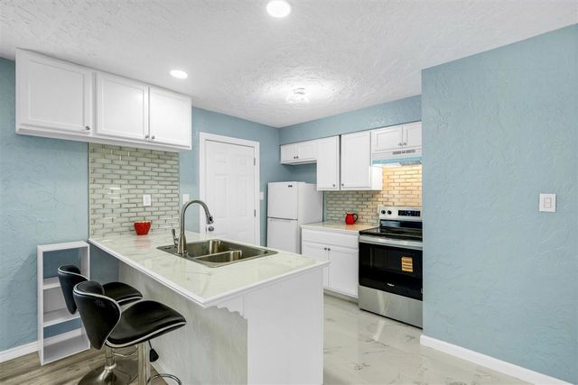 3803 NW Lake Ave, Lawton, OK 73505