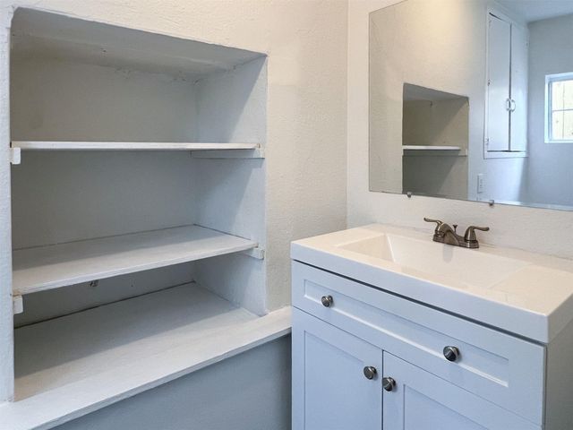 11 Norwood Street 4, Houston, TX 77011