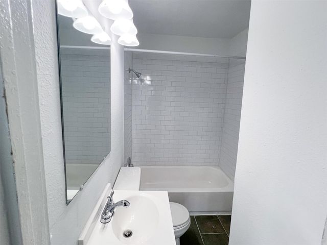 11 Norwood Street 4, Houston, TX 77011