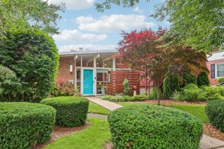 4317 Greenwood Street, Skokie, IL 60076