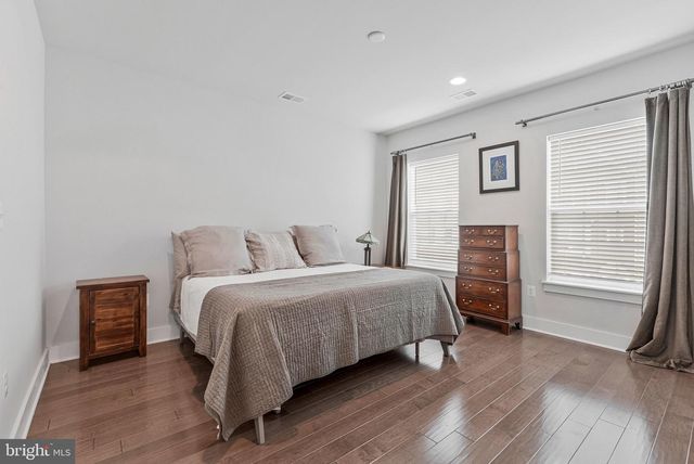 14803 RETREAT BLVD, Chantilly, VA 20151