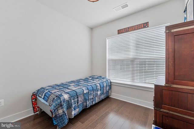 14803 RETREAT BLVD, Chantilly, VA 20151