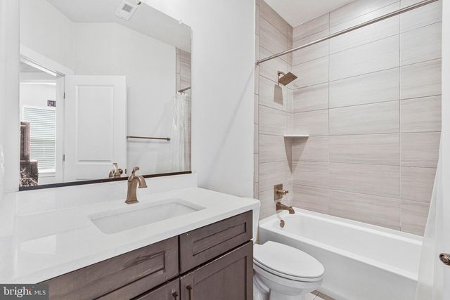14803 RETREAT BLVD, Chantilly, VA 20151