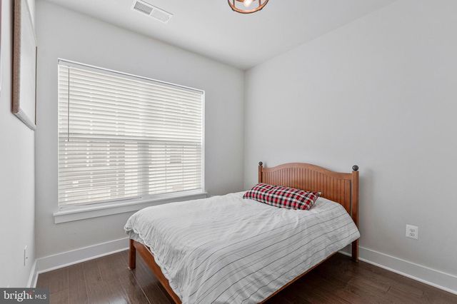 14803 RETREAT BLVD, Chantilly, VA 20151