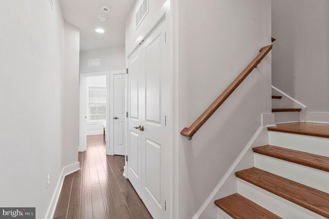 14803 RETREAT BLVD, Chantilly, VA 20151