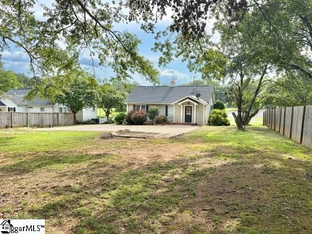 115 Taylors Road, Taylors, SC 29687