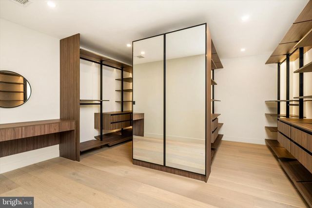 114 LAMBERT DR, Princeton, NJ 08540