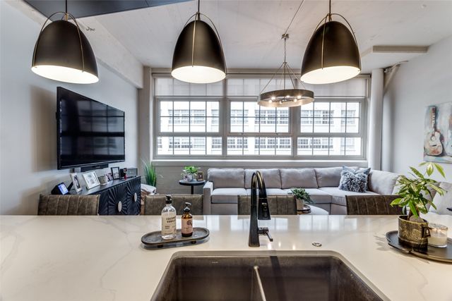 2600 W 7th Street 1413, Fort Worth, TX 76107