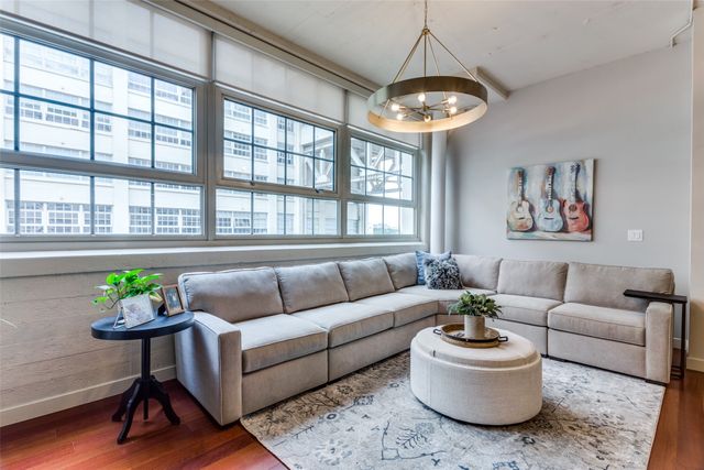 2600 W 7th Street 1413, Fort Worth, TX 76107