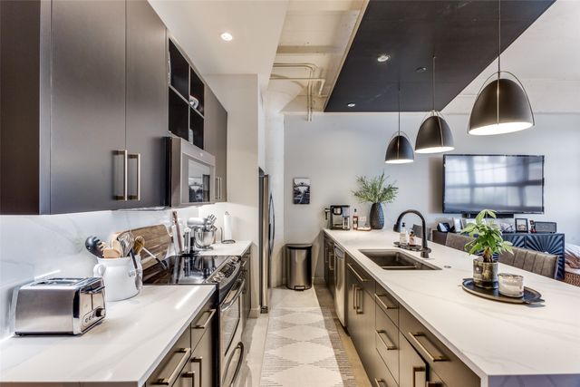 2600 W 7th Street 1413, Fort Worth, TX 76107