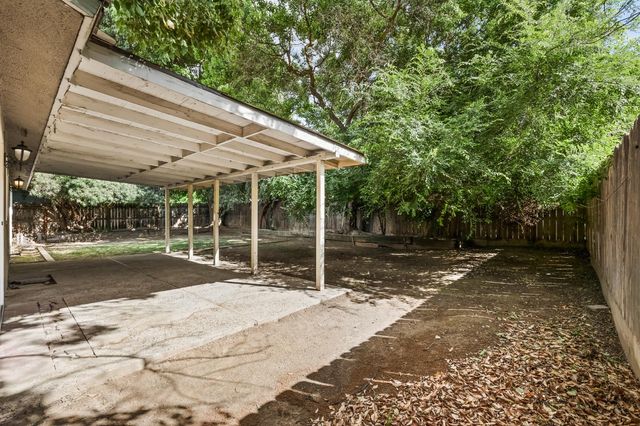 3443 W Oswego Avenue, Fresno, CA 93711
