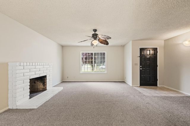 3443 W Oswego Avenue, Fresno, CA 93711