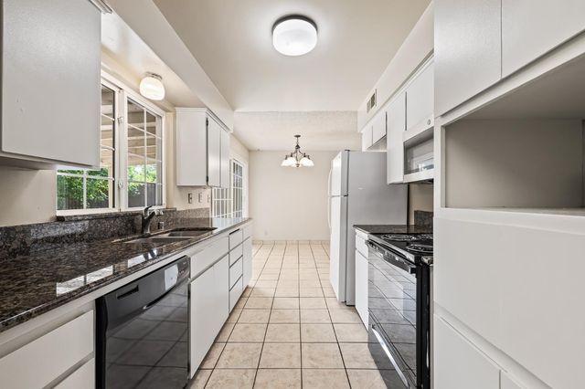 3443 W Oswego Avenue, Fresno, CA 93711