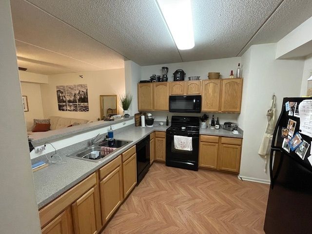 410 W Mahogany Court 304, Palatine, IL 60067