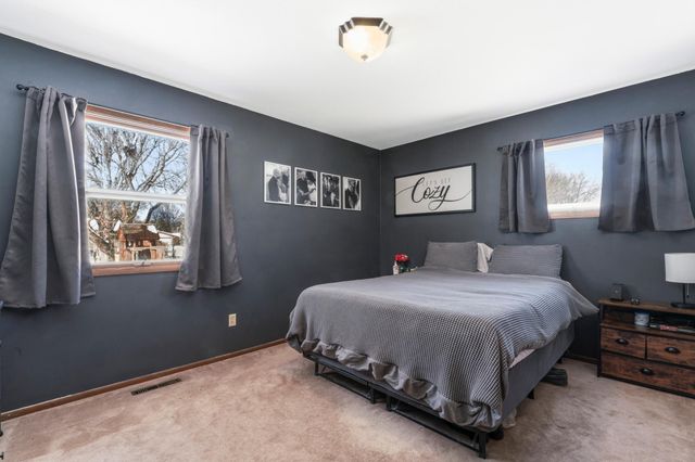 1663 9th Avenue SE, Rochester, MN 55904