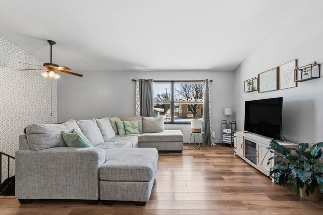 1663 9th Avenue SE, Rochester, MN 55904