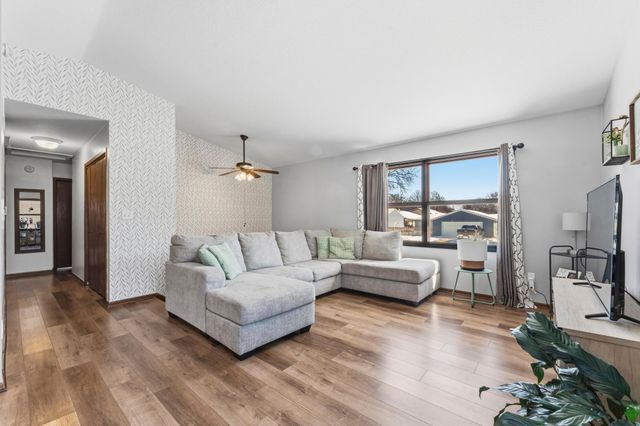 1663 9th Avenue SE, Rochester, MN 55904