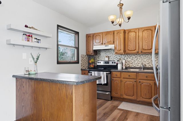 1663 9th Avenue SE, Rochester, MN 55904