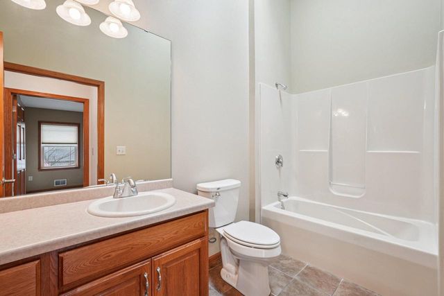780 Chief Kewaskum PLACE, Kewaskum, WI 53040