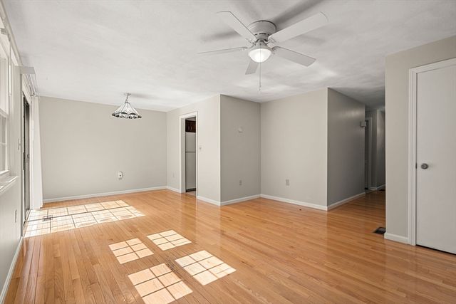 290 Apache Way 290, Tewksbury, MA 01876