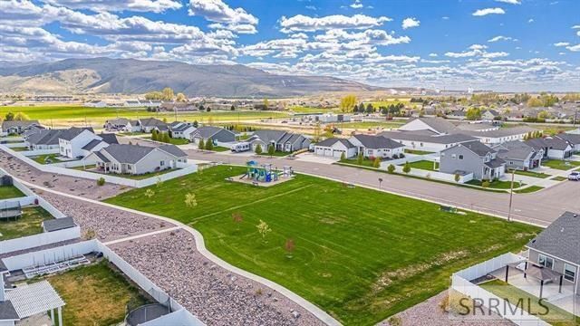 1205 Angela St, Chubbuck, ID 83202