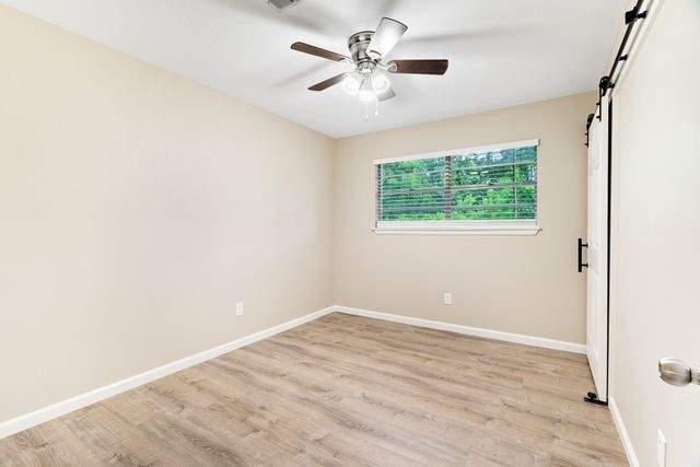 2235 Pine Bluff Street, Paris, TX 75460