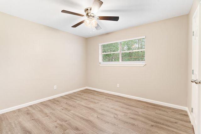 2235 Pine Bluff Street, Paris, TX 75460