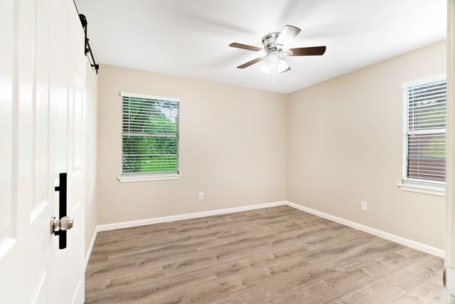 2235 Pine Bluff Street, Paris, TX 75460