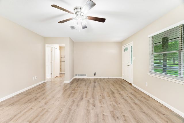 2235 Pine Bluff Street, Paris, TX 75460