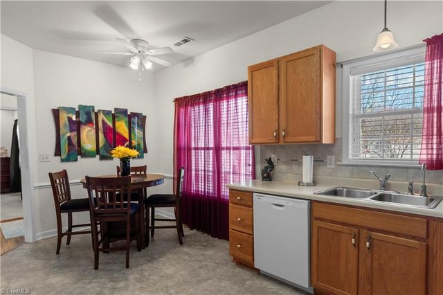 460 Overbrook Meadow Court, Kernersville, NC 27284