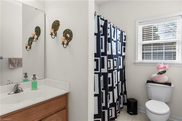 460 Overbrook Meadow Court, Kernersville, NC 27284